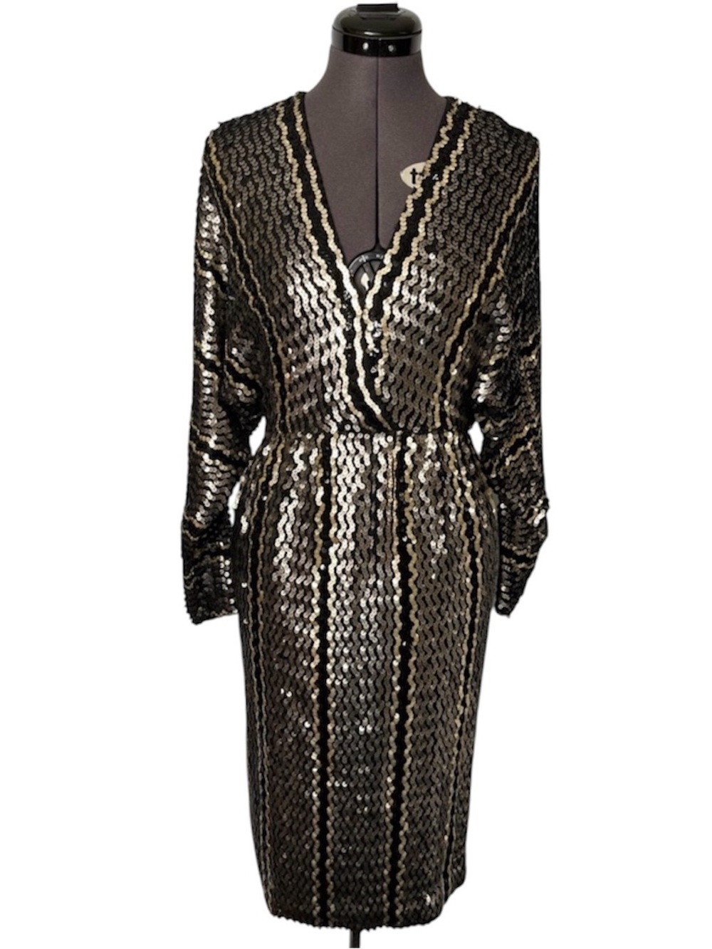 Vintage Gold Cocktail Dress with V-Neck and Dolman Sleeves